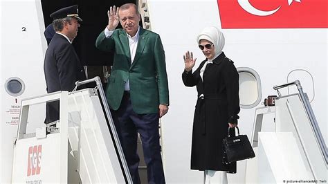 emine erdoğan hermes bag|Photos of Turkey’s First Lady with Hermes bag surfaces.